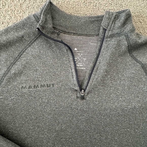 Mammut women’s quarter-zip jacket (size small) - Picture 3 of 5